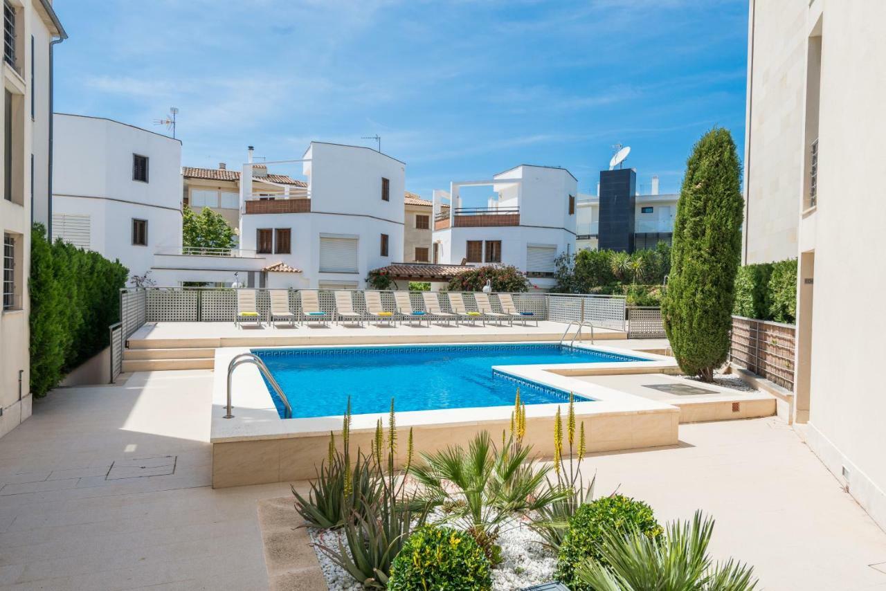 Residencial Llenaire Apartment Port de Pollença Eksteriør billede